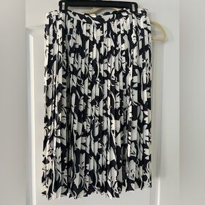 J. Crew 365 Navy and White Floral Pleated Midi Skirt